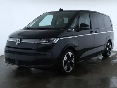 Gebraucht VW Multivan Style 177 PS (130 kW) 2025 Deep black perleffekt (metallic) Van / Kleinbus