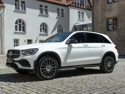Gebraucht Mercedes GLC300 AMG line 258 PS (189 kW) 2020 Weiß SUV