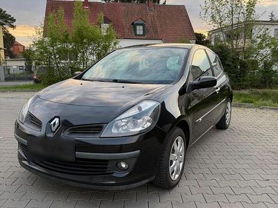 Second-hand Renault Clio II 2007 Hatchback