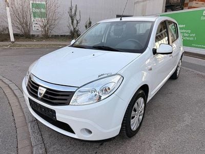 Gebraucht Dacia Sandero Lauréate 75 PS (55 kW) 2009 Weiß Limousine