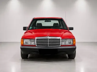 Gebraucht Mercedes 190 136 PS (100 kW) 1988 Rot Limousine