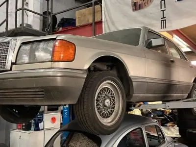 Gebraucht Mercedes 260 126 PS (92 kW) 1986 Limousine