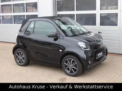 Gebraucht Smart ForTwo Electric Drive Exclusive 60 kW (82 PS) 2024 Schwarz Cabrio