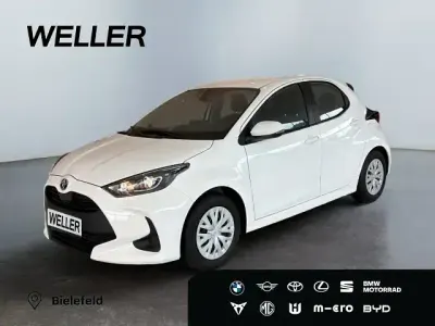 Gebraucht Toyota Yaris Hybrid Business Edition 116 PS (85 kW) 2022 Weiß Kleinwagen