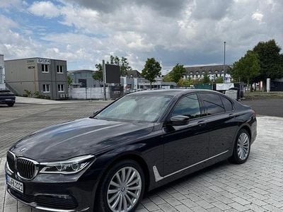 BMW 730