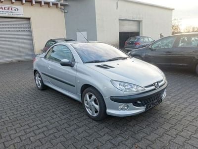 Grau Gebraucht 2003 Peugeot 206 CC Cabrio | 1.350 € (Fairer Preis)