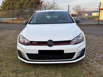 Gebraucht VW Golf VII GTI 230 PS (169 kW) 2015 Weiß Limousine