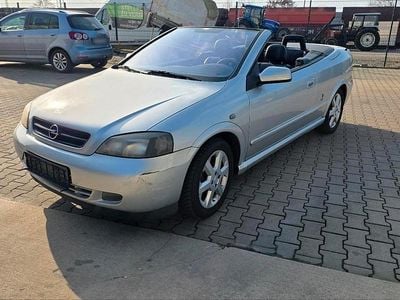 Gebraucht Opel Astra Cabriolet 100 PS (73 kW) 2003 Silber Cabrio