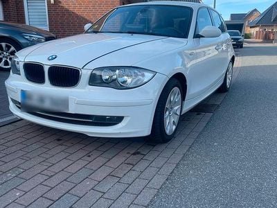 Gebraucht BMW 118 Performance 143 PS (105 kW) 2009 Weiß Kleinwagen