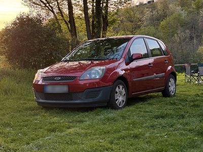 Second-hand Ford Fiesta 80 CP (58 kW) 2006 Roșu Hatchback