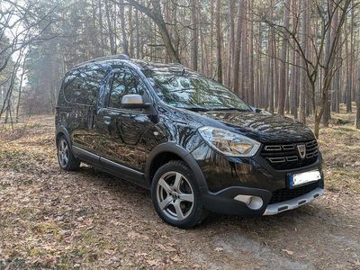 Gebraucht Dacia Dokker Celebration 116 PS (85 kW) 2018 Schwarz Van / Kleinbus