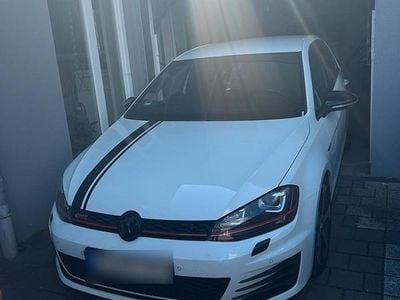 Gebraucht VW Golf VII GTI 300 PS (220 kW) 2015 Weiß Kleinwagen