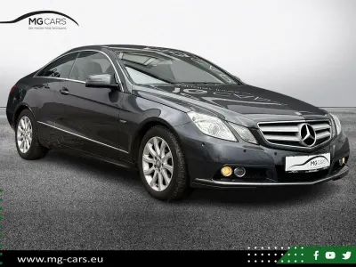Gebraucht Mercedes E250 204 PS (150 kW) 2010 Tenoritgrau Coupé