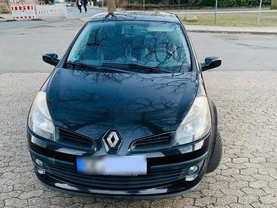 Second-hand Renault Clio II 75 CP (55 kW) 2008 Negru Hatchback