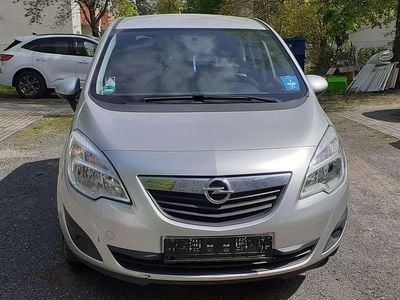 Usata Opel Meriva 101 CV (74 kW) 2010 Argento Monovolume