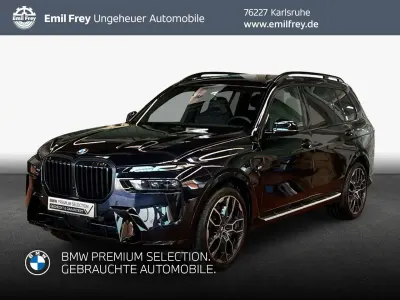 Gebraucht BMW X7 Sport Line 352 PS (258 kW) 2025 M carbonschwarz metallic SUV