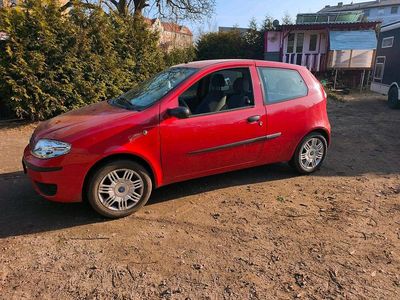 Gebraucht Fiat Punto 60 PS (44 kW) 2004 Rot Kleinwagen