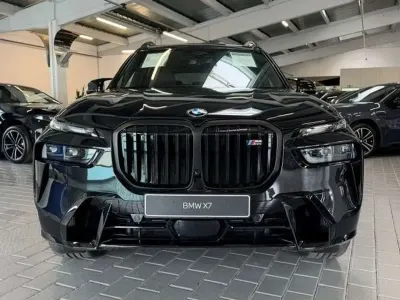 Neu BMW X7 M Sport 530 PS (389 kW) 2026 Schwarz SUV