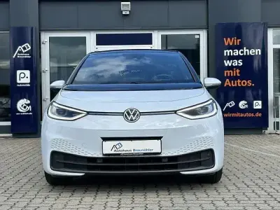 Gebraucht VW ID.3 Pro Performance 150 kW (204 PS) 2023 Gletscherweiß Kleinwagen