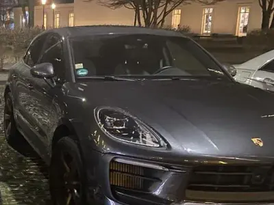 Gebraucht Porsche Macan S 381 PS (280 kW) 2022 Grau SUV