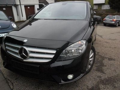 Gebraucht Mercedes B180 109 PS (80 kW) 2016 Schwarz Van / Kleinbus
