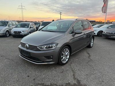 Grau Gebraucht 2015 VW Golf Sportsvan Highline Van / Kleinbus | 13.590 € (Etwas zu teuer)