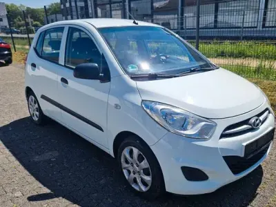 Gebraucht Hyundai i10 Style 69 PS (50 kW) 2011 Weiß Kleinwagen
