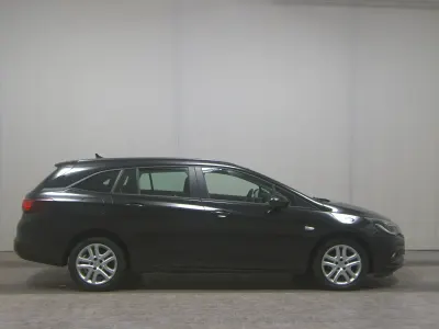 Gebraucht Opel Astra Edition 150 PS (110 kW) 2019 Onyx schwarz Kombi