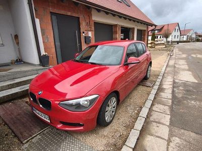 Gebraucht BMW 116 116 PS (85 kW) 2012 Rot Kleinwagen