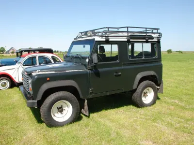 Gebraucht Land Rover Defender 113 PS (83 kW) 1995 Grün Pickup