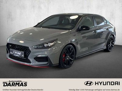 gebraucht Hyundai i30 Fastback Navi Komfortpaket Kamera 8 Reifen