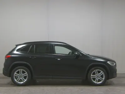 Gebraucht Mercedes GLA200 Progressive 150 PS (110 kW) 2023 Schwarz SUV