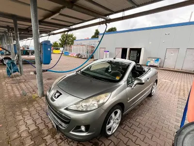 Gebraucht Peugeot 207 CC Roland Garros 120 PS (88 kW) 2011 Silber Cabrio