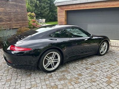 Porsche 911 Carrera