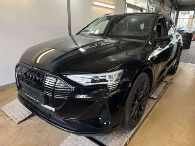 Używany Audi e-tron Black Edition 230 kW (313 KM) 2022 Czarny SUV