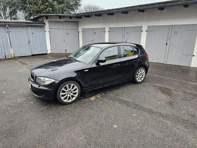 Gebraucht BMW 116 116 PS (85 kW) 2011 Schwarz Kleinwagen