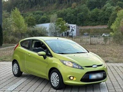 Gebraucht Ford Fiesta 60 PS (44 kW) 2009 Grau Kleinwagen