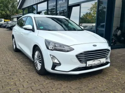 Gebraucht Ford Focus 120 PS (88 kW) 2020 Weiß Limousine