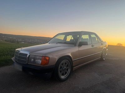 Gebraucht Mercedes 190 90 PS (66 kW) 1988 Beige Limousine