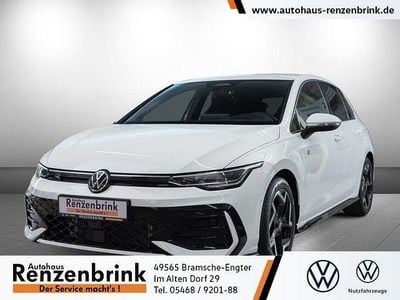 Neu VW Golf VIII R-line 150 PS (110 kW) 2025 Pure white Limousine