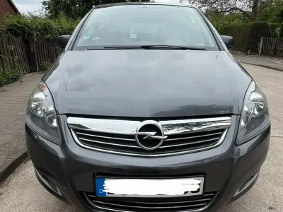 Gebraucht Opel Zafira 116 PS (85 kW) 2011 Grau Van / Kleinbus