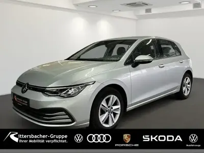 Brugt VW Golf VIII Life 131 HK (96 kW) 2023 Sølv Sedan
