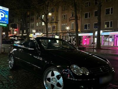 Schwarz Gebraucht 2004 Mercedes CLK200 Cabrio | 5.000 € (Etwas zu teuer)