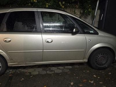 Beige Gebraucht 2006 Opel Meriva Edition Van / Kleinbus | 2.000 € (Guter Preis)