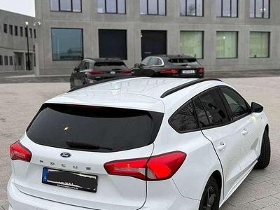 Gebraucht Ford Focus 125 PS (91 kW) 2019 Weiß Kombi