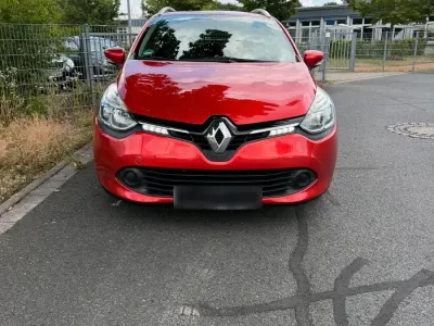 Gebraucht Renault Clio GrandTour 73 PS (53 kW) 2016 Rot Kombi