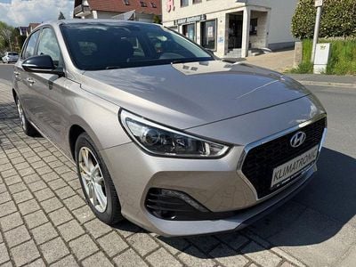 Gebraucht Hyundai i30 YES! 140 PS (102 kW) 2019 Beige Limousine