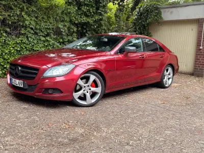 Gebraucht Mercedes CLS63 AMG 306 PS (225 kW) 2011 Andere farben Limousine