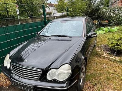 Mercedes C200