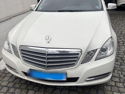 Weiß Gebraucht 2012 Mercedes E200 Elegance Kombi | 11.700 € (Fairer Preis)